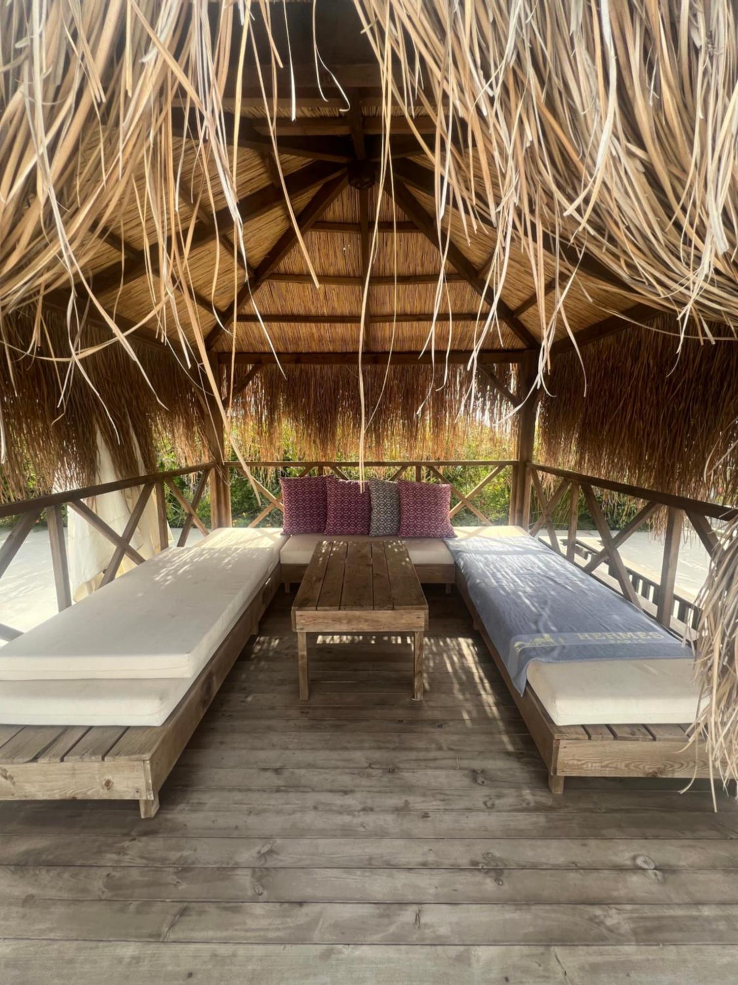 Hermes Penthouse Akanthou Extérieur photo
